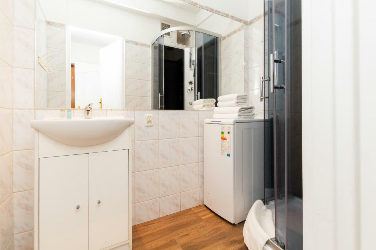 Apartments Gdansk Dworska By Noclegi Renters Eksteriør billede